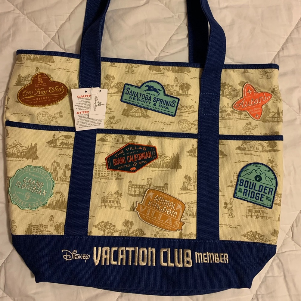 Disney vacation club member patch canvas tote bag